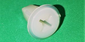 ARANDELAS CABEZA REDONDA CERRADA CLOSED GROMMET NUT